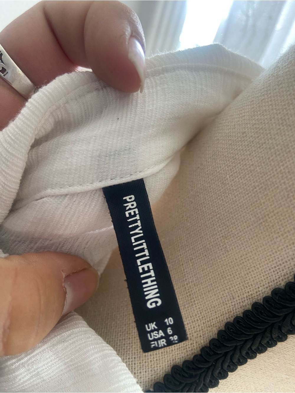 PrettyLittleThing White Ribbed Top - Picture 4 of 4